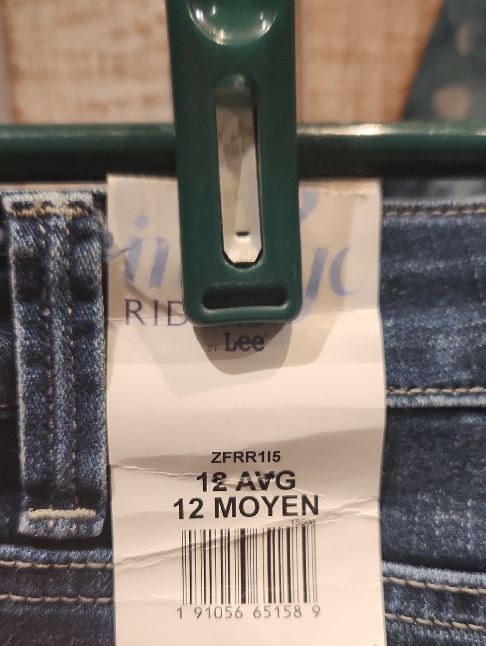 NWT LEE Indigo Riders Distressed Capris Denim Jeans w/Copper Button Sz 12 Avg - Picture 7 of 10